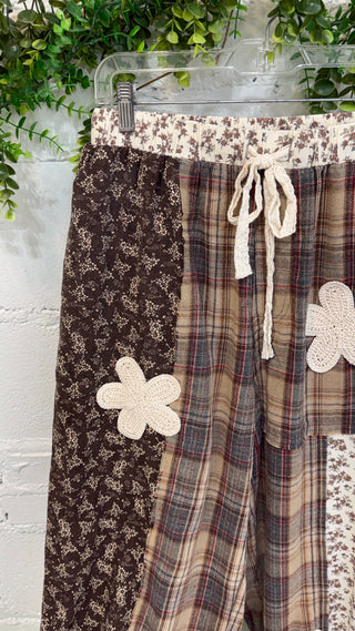 Gretchen Pants Mocha by Easel