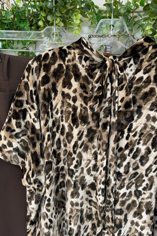 Hypnotic Top Taupe by Umgee