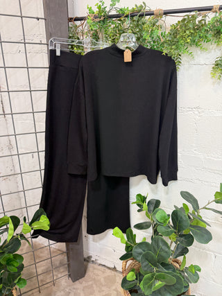 Pose Pant Set Black Top & Pant Set Zenana