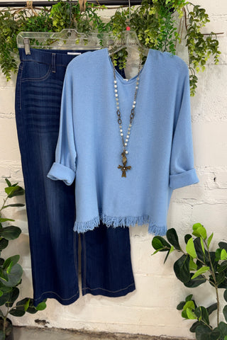 Wells Sweater Baby Blue sweater Sole Luna