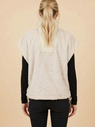 Bear Creek Vest Cream