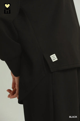 Coziness Top Black by Umgee
