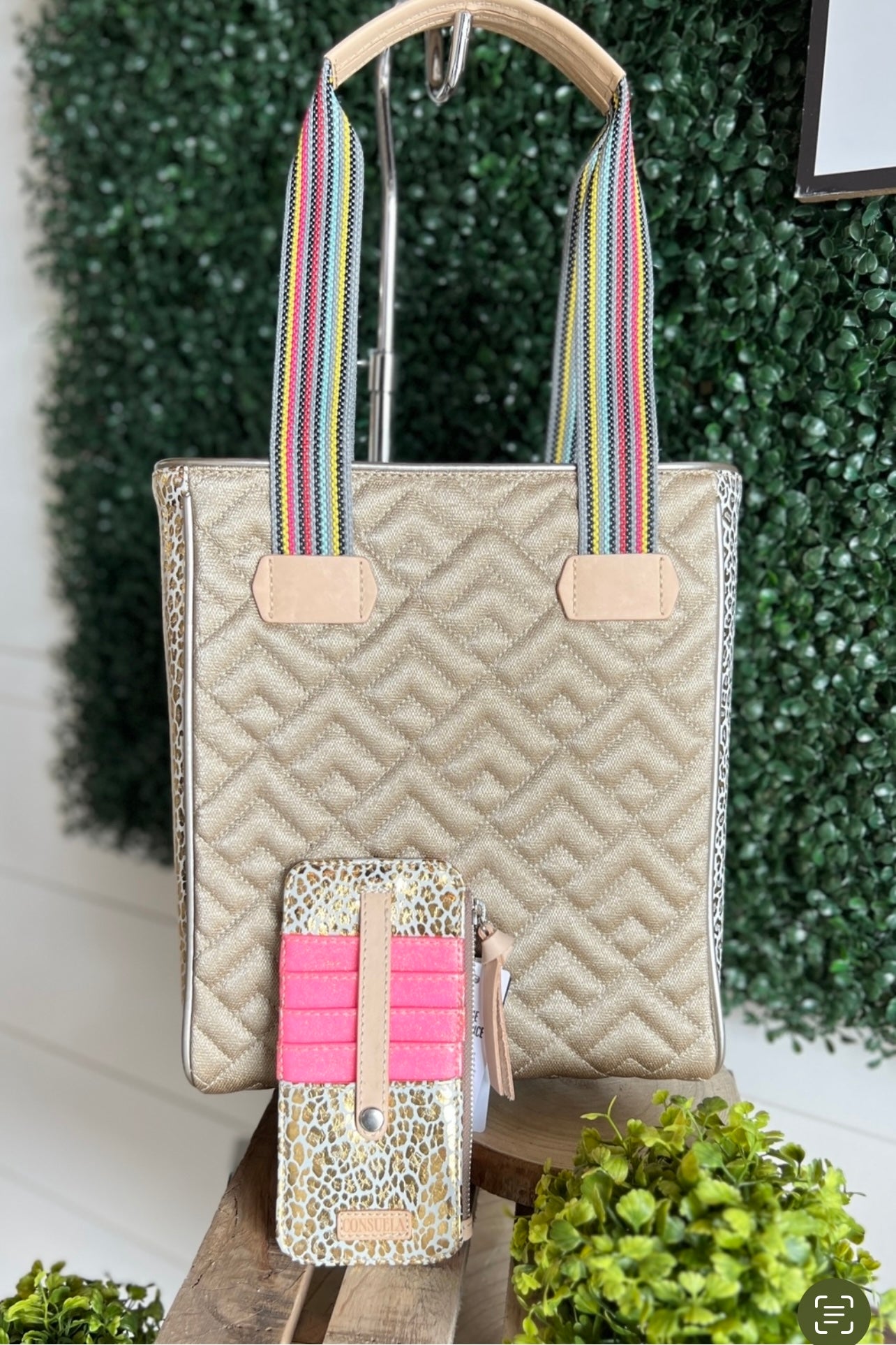 Consuela Laura Chica Tote