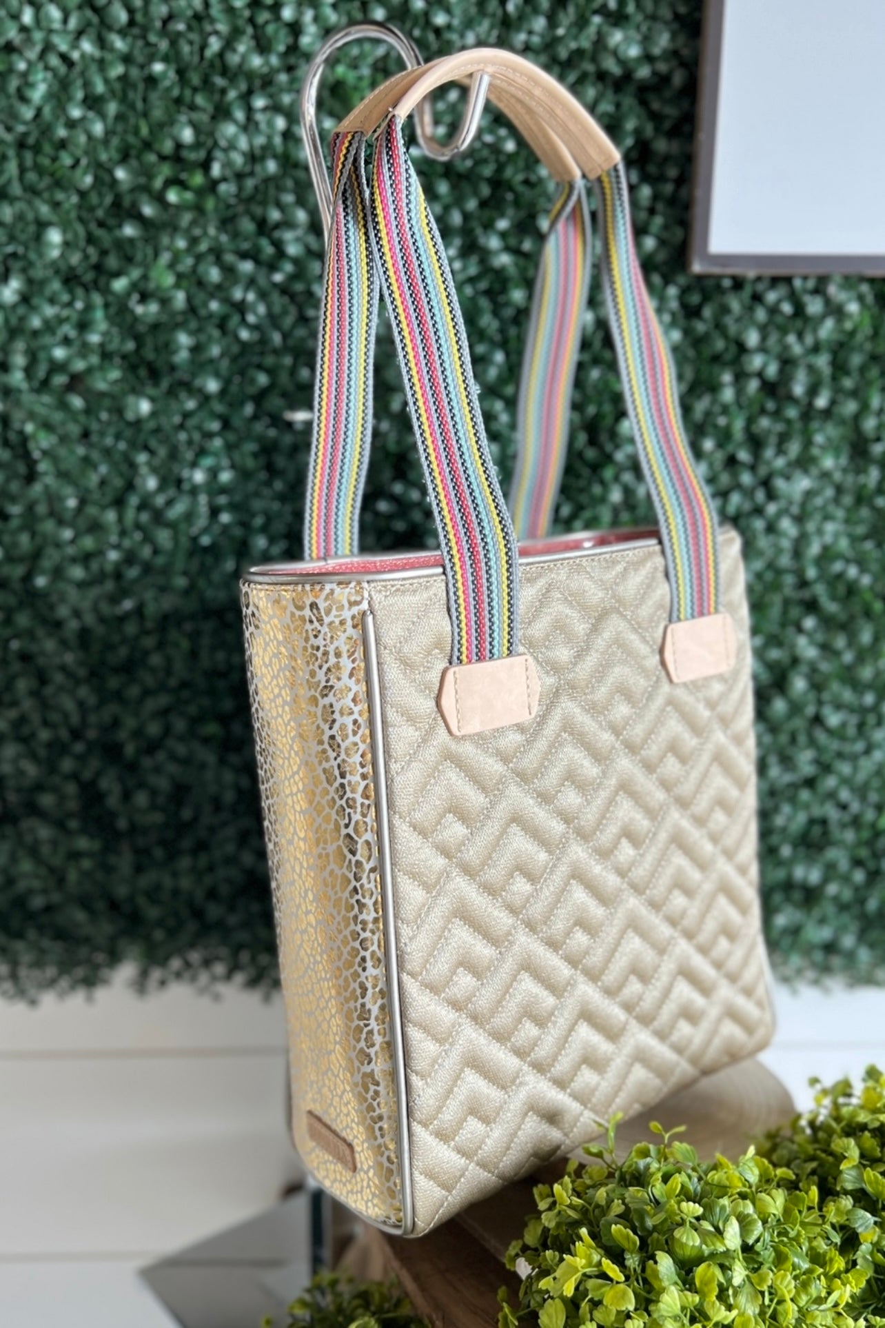 Consuela Laura Chica Tote