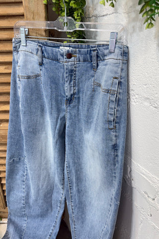 Astrid Pants Denim by Easel