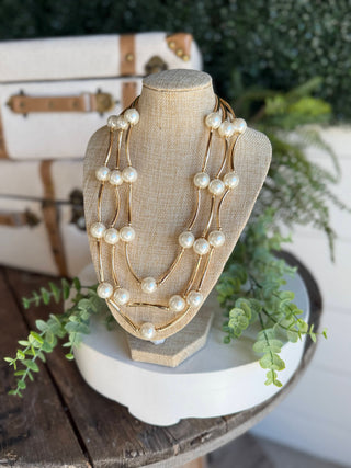 Hayes Necklace Gold/Pearl Necklaces H & D