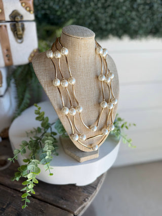 Hayes Necklace Gold/Pearl Necklaces H & D