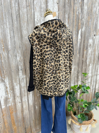 Lizzie Leopard Vest Vest Wona Trading
