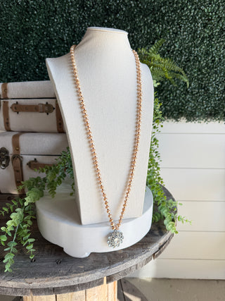 Spotlight Necklace Beige Necklaces BFF
