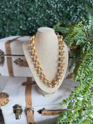 Meryl Necklace Gold Necklaces Whats Hot Jewelry