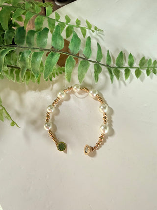 Noreen Bracelet Gold/Pearl Bracelets Chic Cool