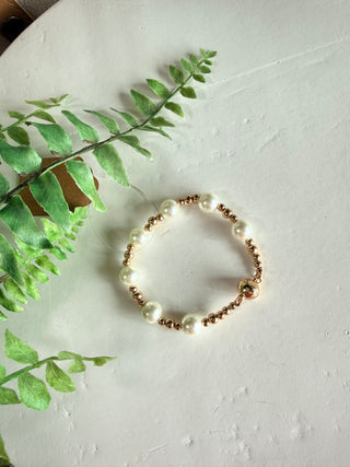 Noreen Bracelet Gold/Pearl Bracelets Chic Cool