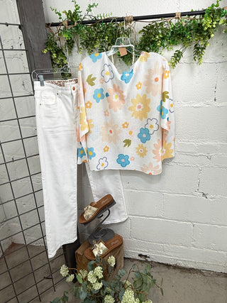 Miss Daisy White/Multi Pastel sweater OHLALA