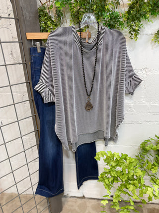 Enroute Top Black/White Shirts & Tops Zenana