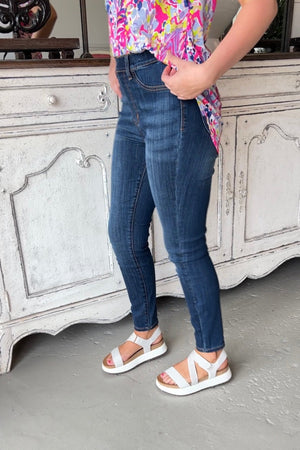Judy Blue Better Now Pull On Jeans