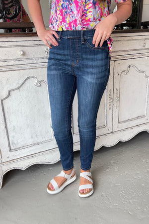 Judy Blue Better Now Pull On Jeans